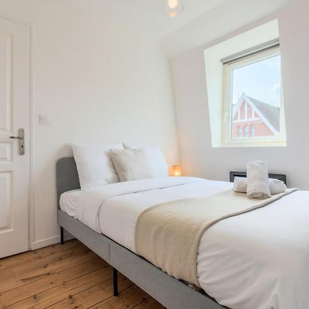 Charming 2-Bedroom Apartment At Croise Laroche Marcq-en-Baroeul Ngoại thất bức ảnh